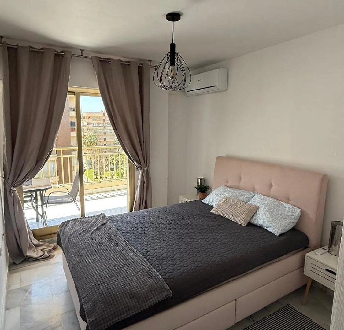 Playa Dona Sofia Bella Apartment Fuengirola